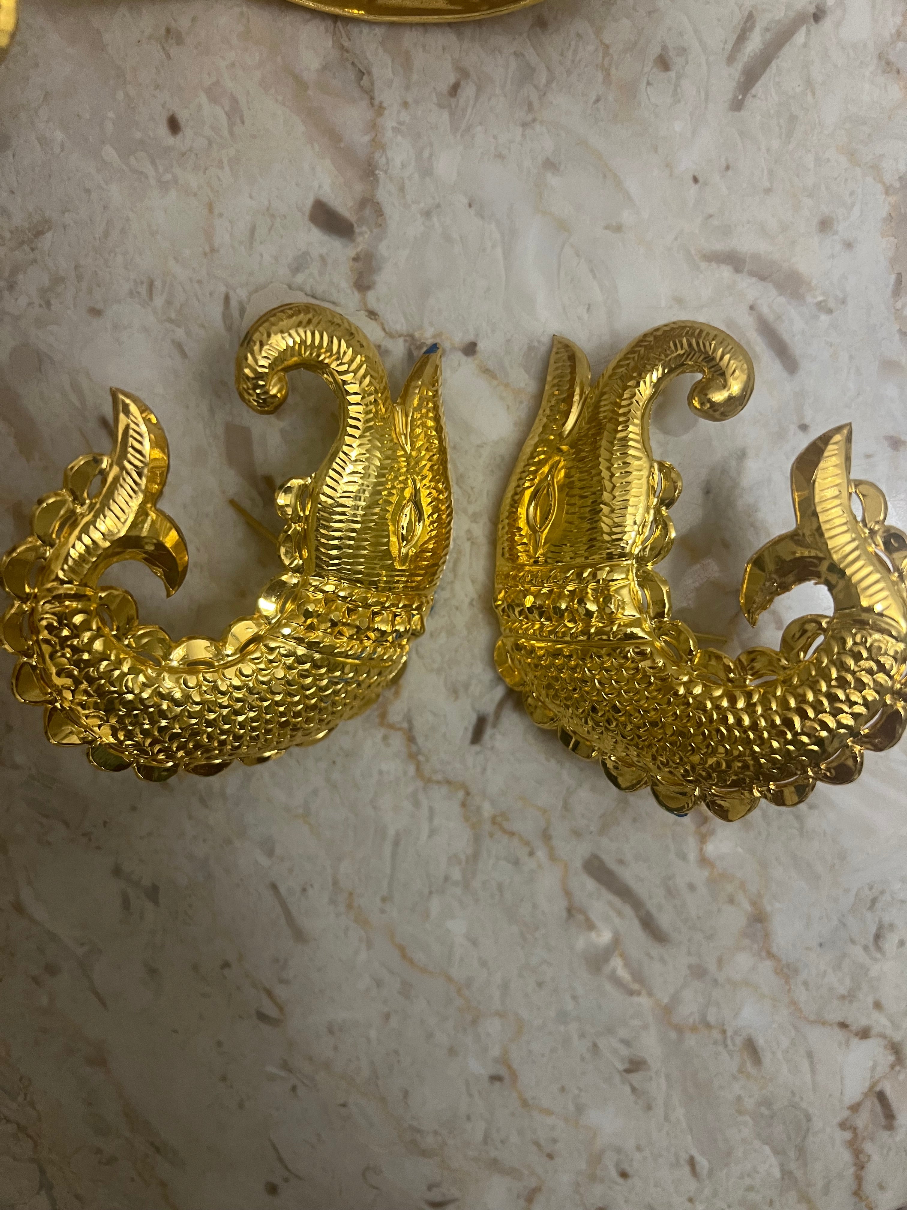 -Makara Kundal (Shark Earrings) in Gold-plated copper.